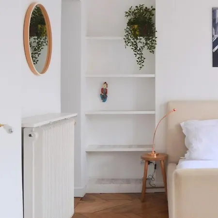 Charming 2 Bedroom With Balcony In 3rd Arr Paris