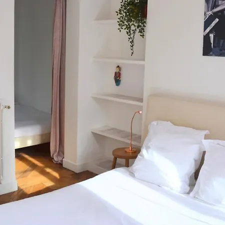 Charming 2 Bedroom With Balcony In 3rd Arr *